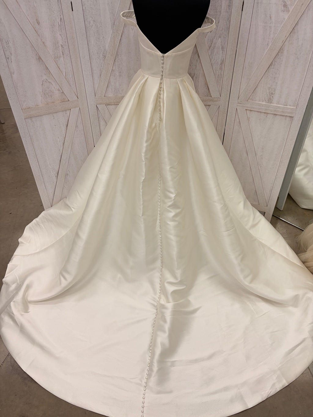 Ivory Off-the-Shoulder Satin Ball Gown Wedding Dress