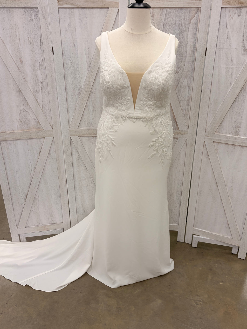 Ivory Deep V-Neck Floral Lace Appliqué Crepe Mermaid Wedding Gown