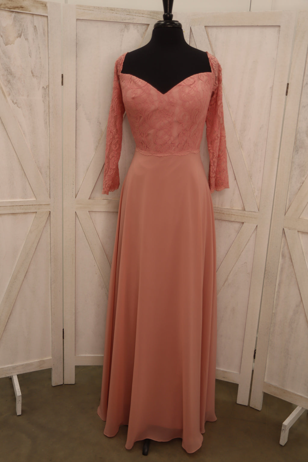 Mauve Lace Long Sleeve Chiffon Bridesmaid Gown – Size 16