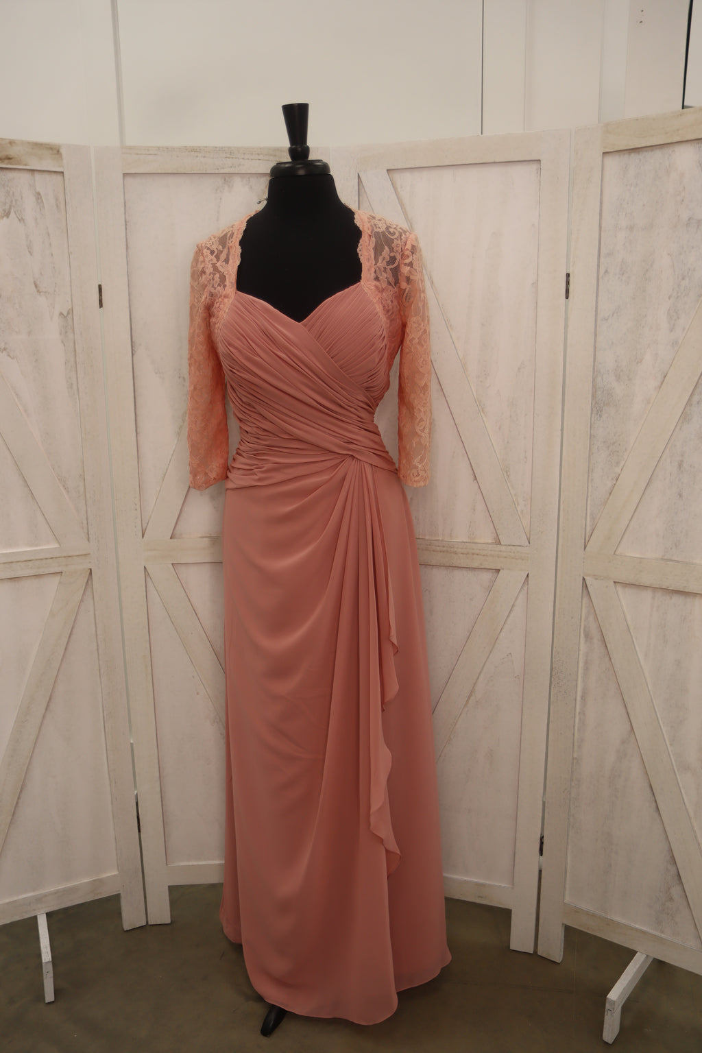 Dusty Pink Lace Sleeve Chiffon Mother of the Bride Gown – Size 14