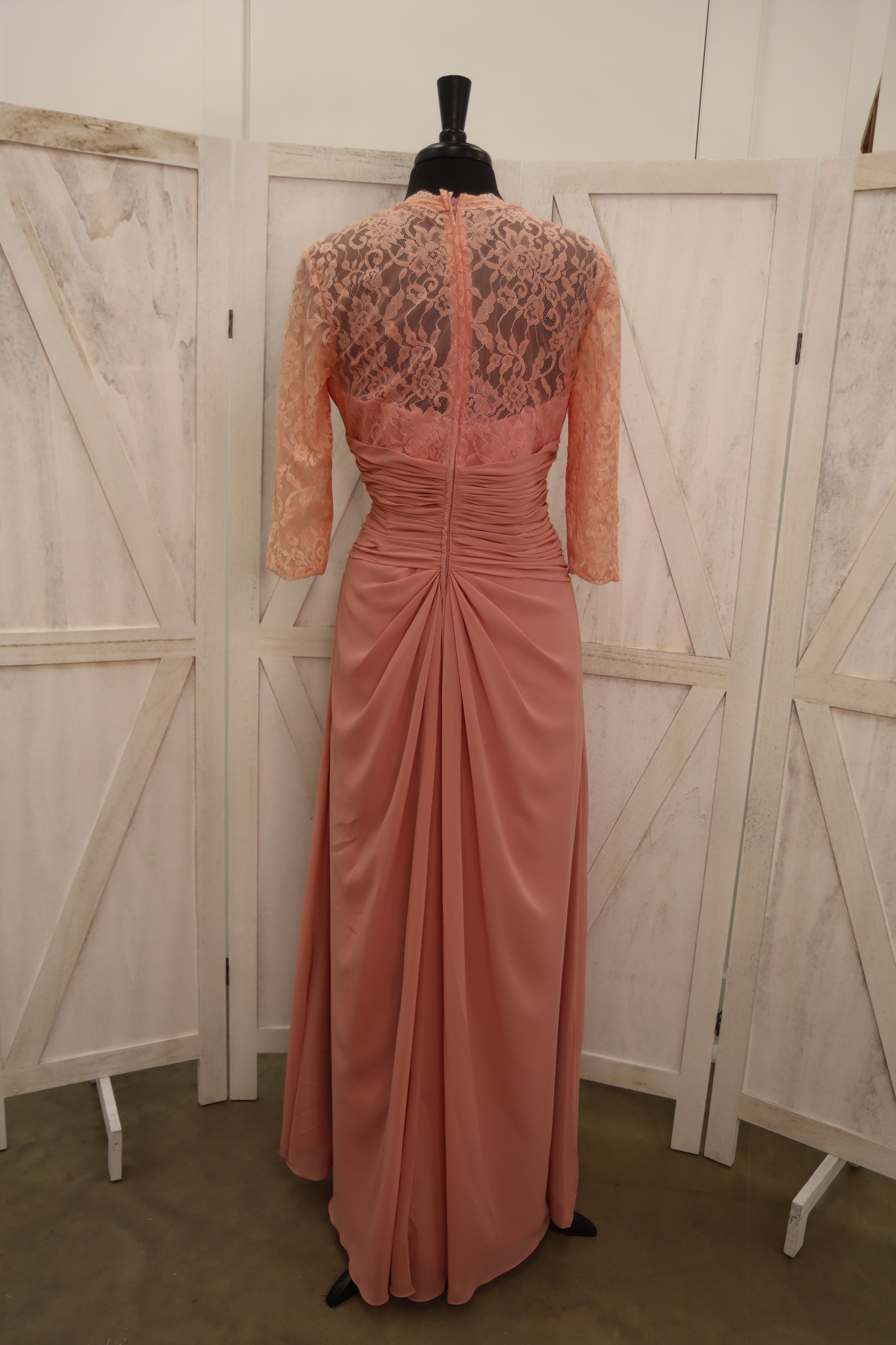 Dusty Pink Lace Sleeve Chiffon Mother of the Bride Gown – Size 14