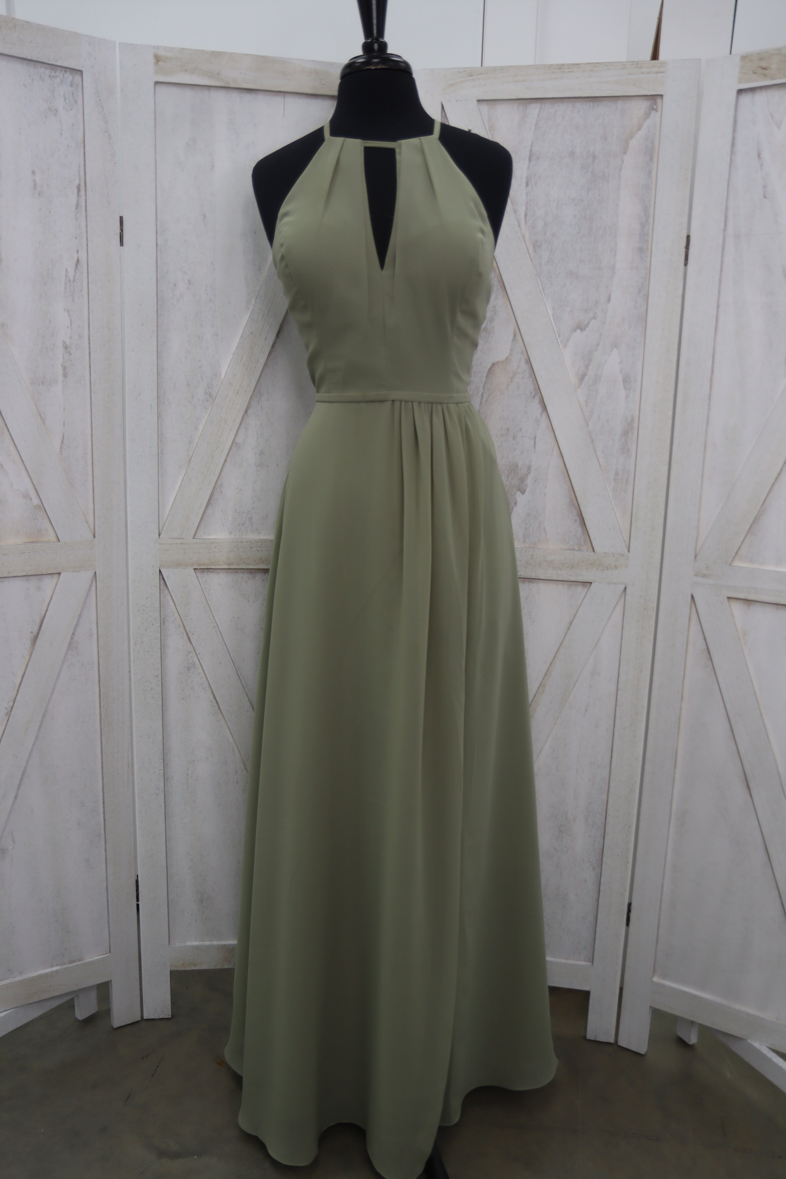 Sage Green Keyhole Halter Neck Pleated Chiffon A-Line Bridesmaids Gown