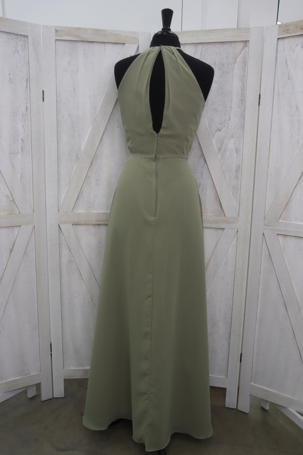 Sage Green Keyhole Halter Neck Pleated Chiffon A-Line Bridesmaids Gown