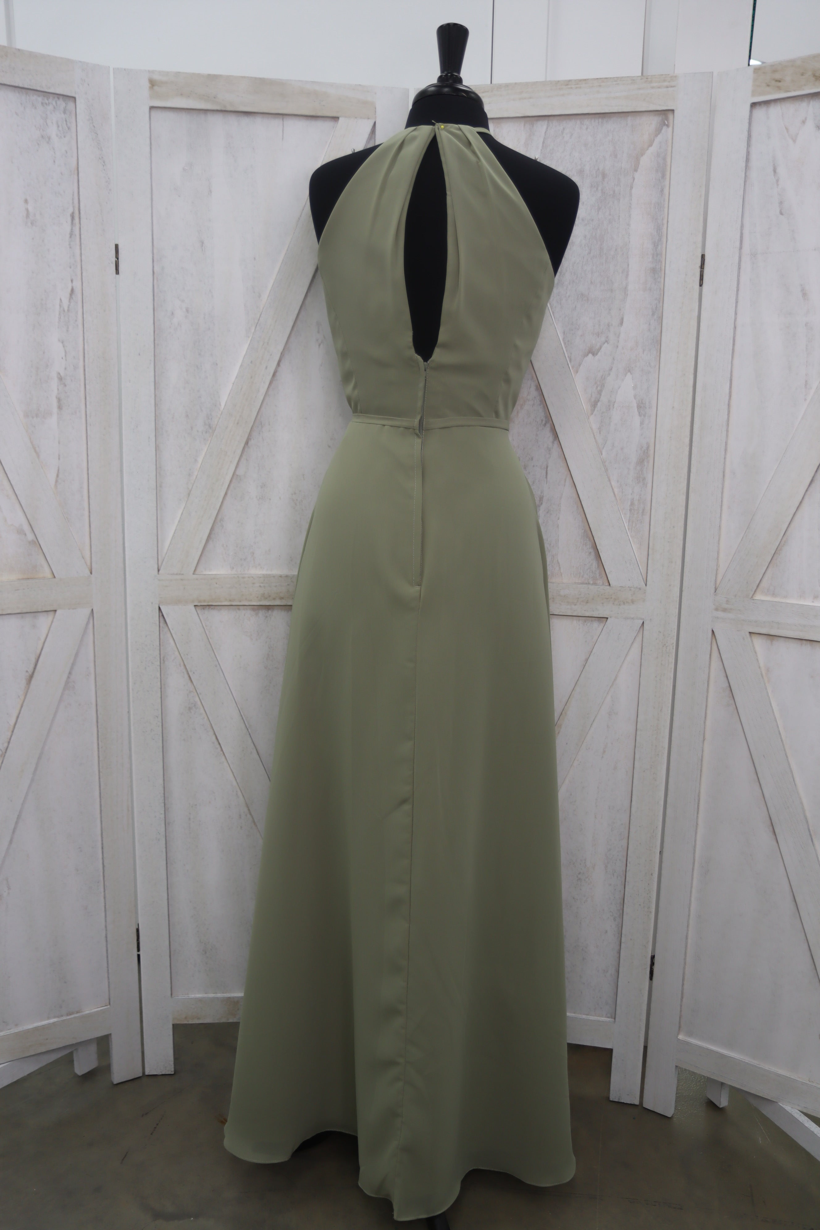 Sage Green Keyhole Halter Neck Pleated Chiffon A-Line Bridesmaids Gown